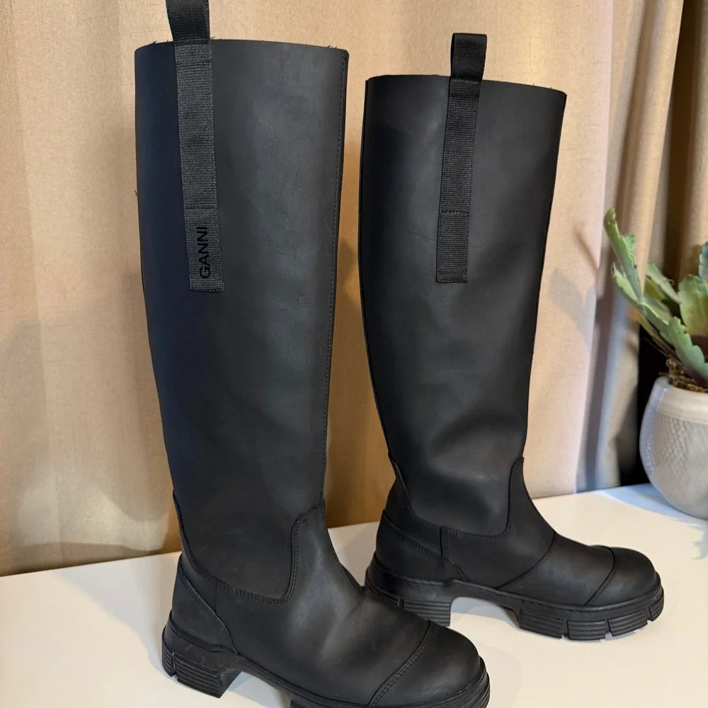 Ganni Black Recycled Rubber Knee High Chunky Lug Sole Boots EU 37 Womens